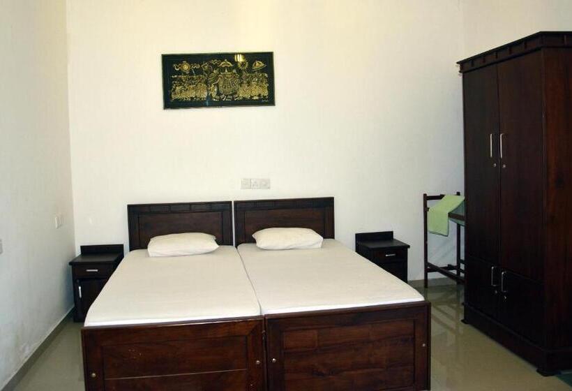 高级大房间, Serenity Lake Resort Yala