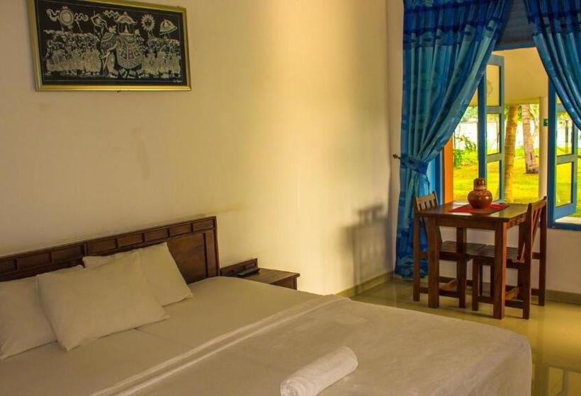 Трехместный Номер Deluxe, Serenity Lake Resort Yala