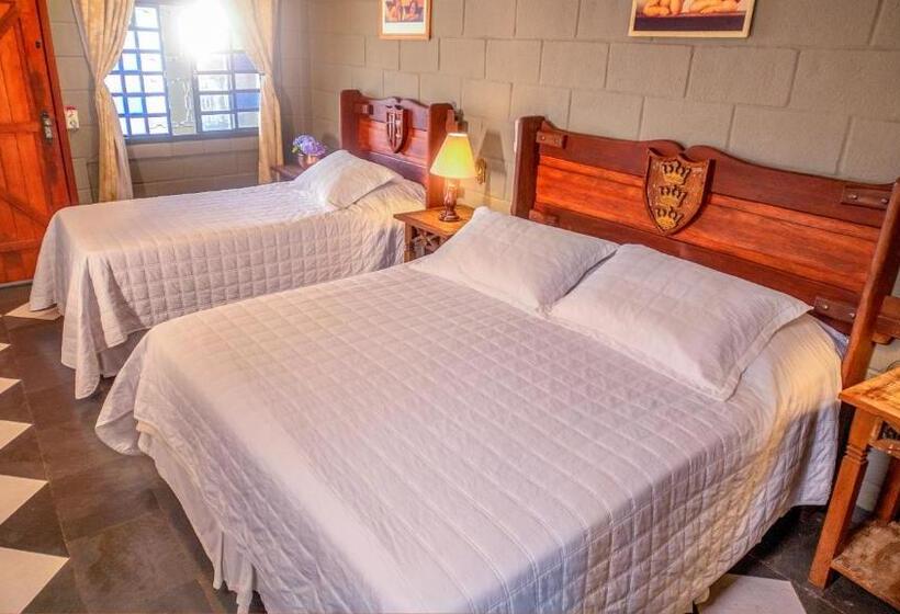 اتاق سوپریور, Pousada Camelot Inn