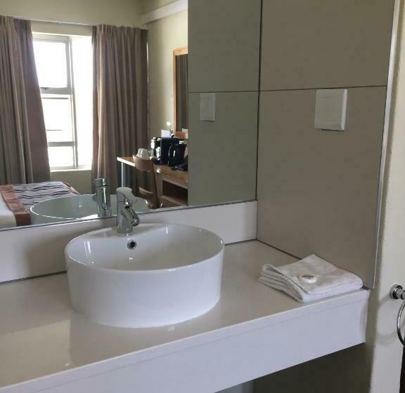 Номер Стандарт, River City Inn