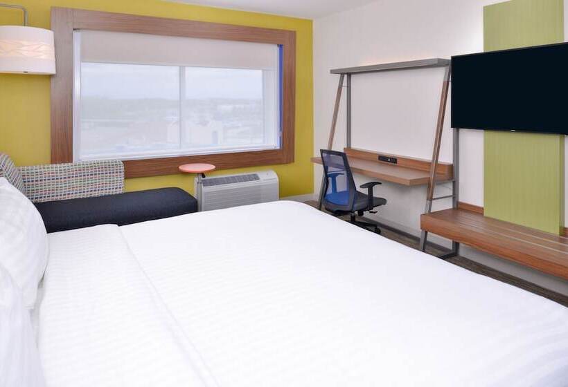 Номер Стандарт, Holiday Inn Express & Suites Madison, An Ihg