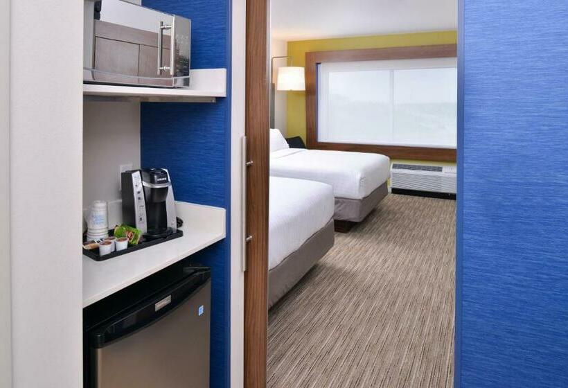 Номер Стандарт, Holiday Inn Express & Suites Madison, An Ihg