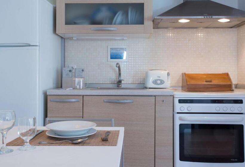 Вилла 5 Спален, Anassa Mare Villas & Residences