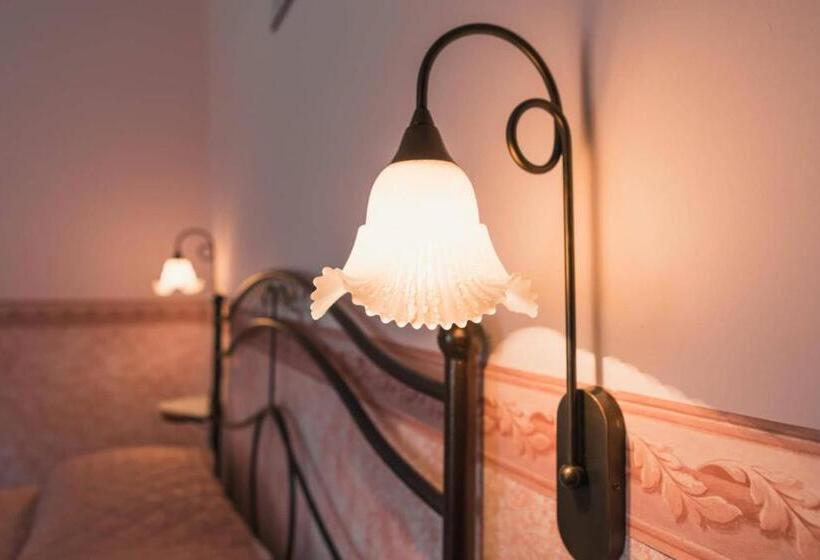 اتاق استاندارد با بالکن, Il Frescale Country House