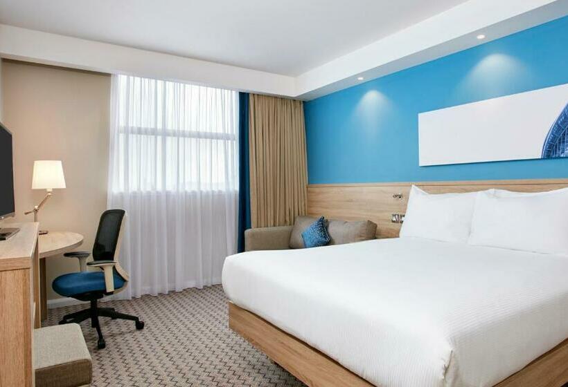 חדר סטנדרט מותאם לאדם עם מוגבלויות, Hampton by Hilton Glasgow Central