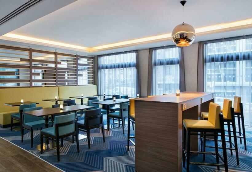 חדר סטנדרט, Hampton by Hilton Glasgow Central