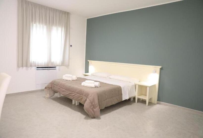 Четырехместный Номер Стандарт, B&b Allison Tropea