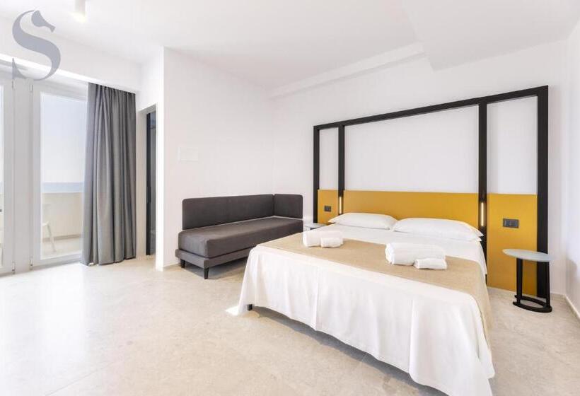 带海景的高档三人间, Sud Hotel Pulsano