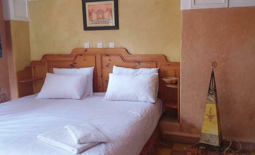 Номер Стандарт, Auberge Le Maquis