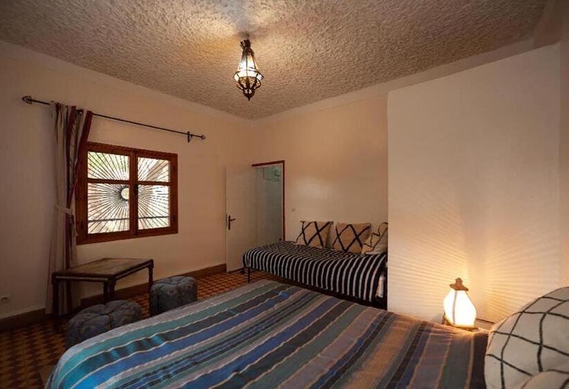 Семейный Номер, Auberge Le Maquis