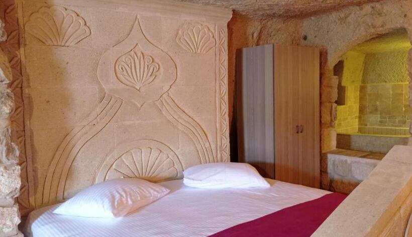Полулюкс, Junior Ottoman Cave