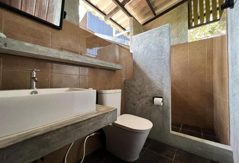 اتاق استاندارد با تخت بزرگ, Aonang Third Place Hometel