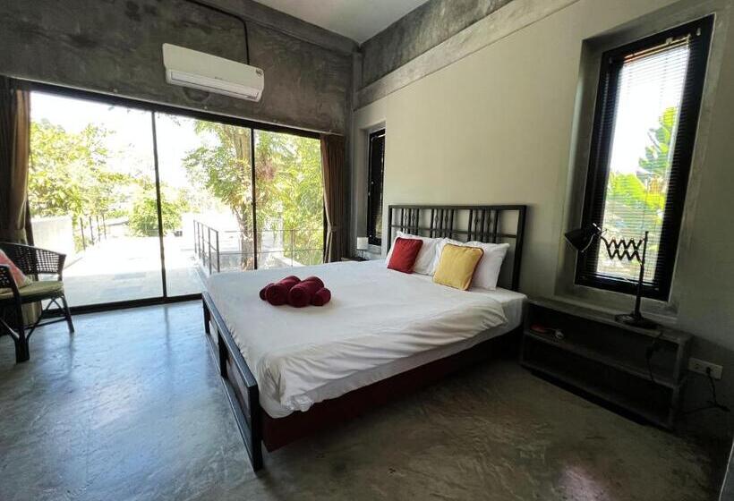 اتاق استاندارد با تخت بزرگ, Aonang Third Place Hometel