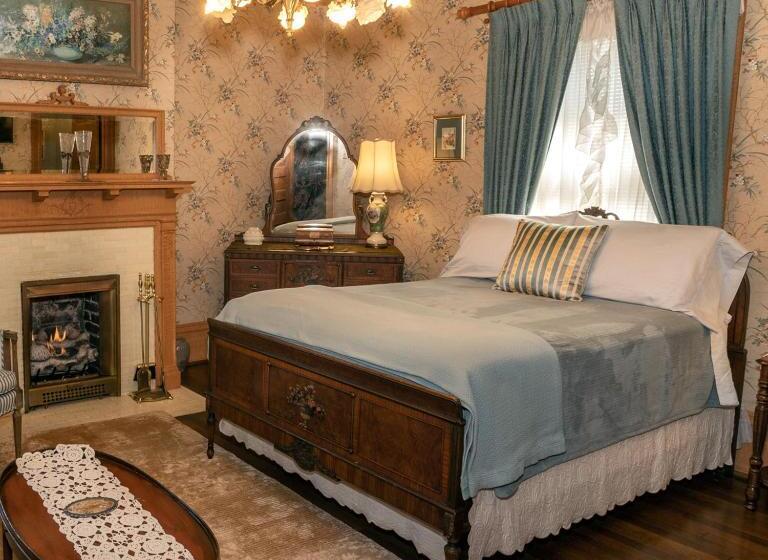 Номер Стандарт, South Broadway Manor B&b   Near Fallingwater, Ohiopyle State Park, Hiking & Biking Trails Gap