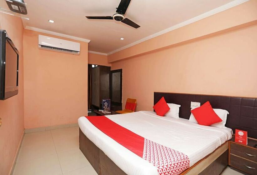 Номер Стандарт, Oyo Rooms Nayapalli