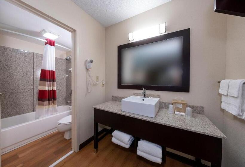 Номер Премиум, Red Roof Inn Plus+ Huntsville – Madison