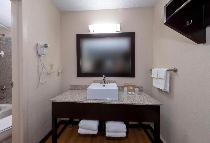 Номер Премиум, Red Roof Inn Plus+ Huntsville – Madison