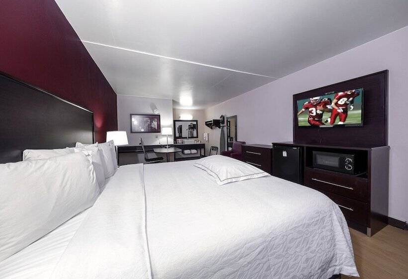 プレミアムルーム, Red Roof Inn Plus+ Huntsville – Madison