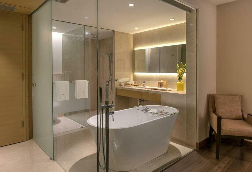 اتاق لوکس, Feathers  A Radha Hotel, Chennai