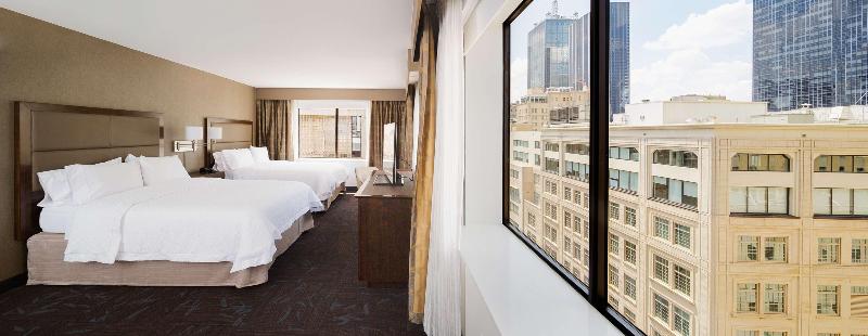 סטודיו פרמיום, Hampton Inn & Suites Dallas Downtown