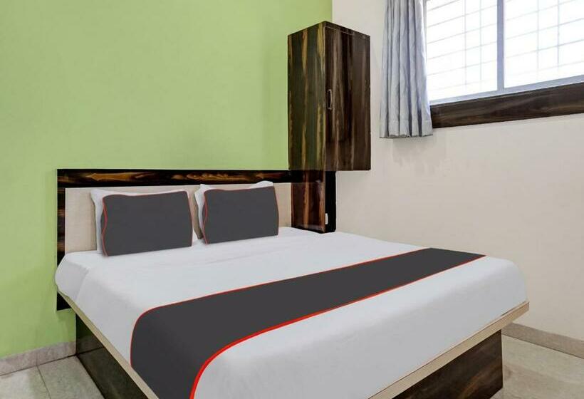 Трехместный Номер Классика, Collection O Hotel Pachratna