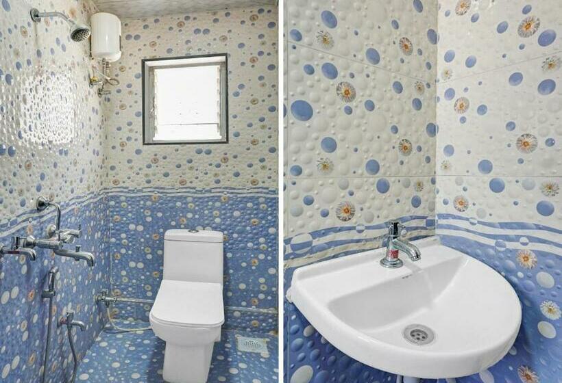 Трехместный Номер Классика, Collection O Hotel Pachratna