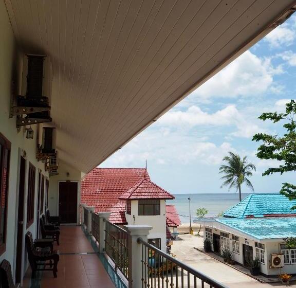 Семейный Номер Deluxe, Onthebeach Resort