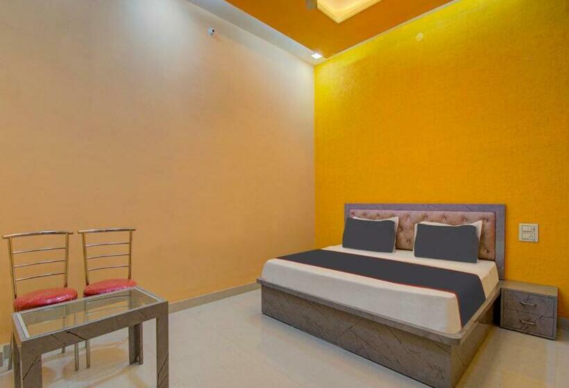 三人经典房间, Collection O Rj14 Hotel Sanwariya & Resturant