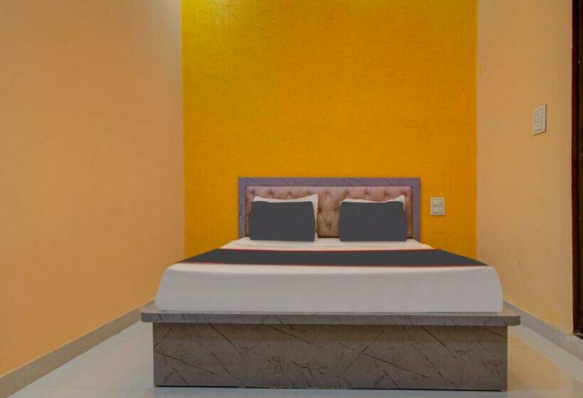 三人经典房间, Collection O Rj14 Hotel Sanwariya & Resturant