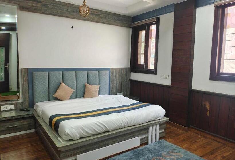 트리플 클래식 룸, Dk Residency   Shimla
