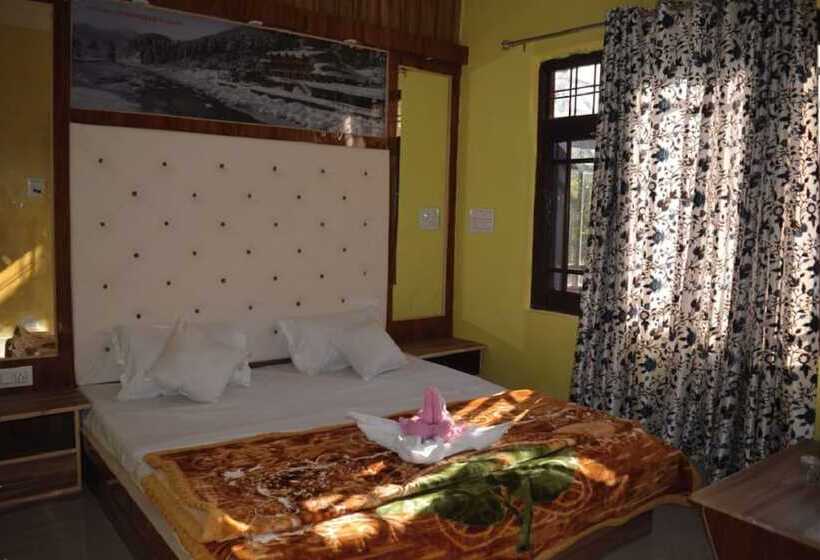 デラックスルーム, Goroomgo Nice One Palace Srinagar
