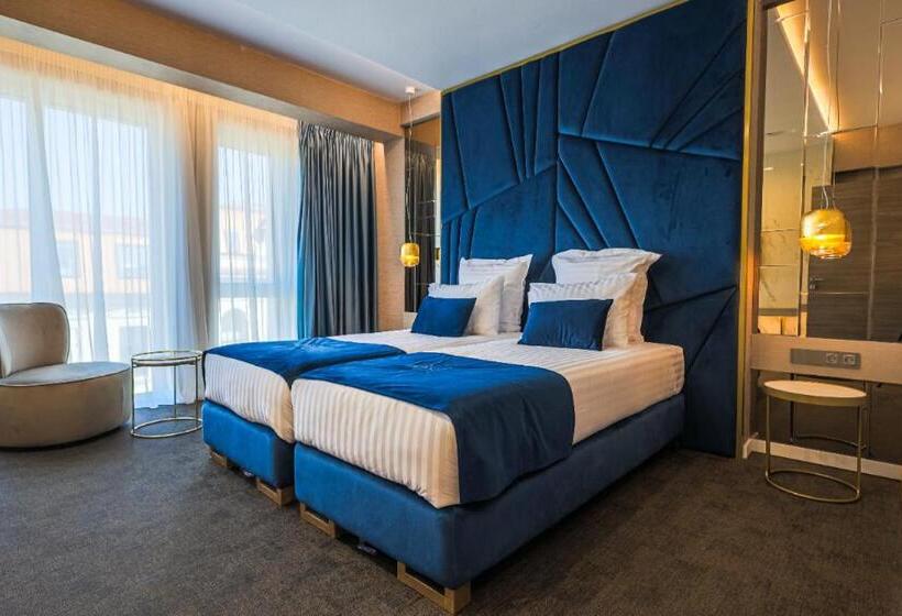 Номер Стандарт с Балконом, Nova Luxury