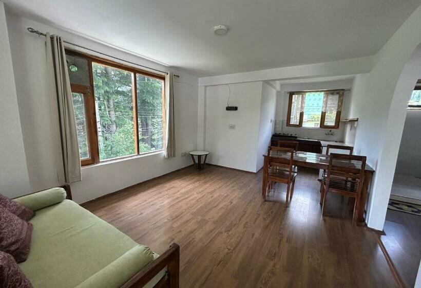 Семейное Студио, Eagle Guesthouse