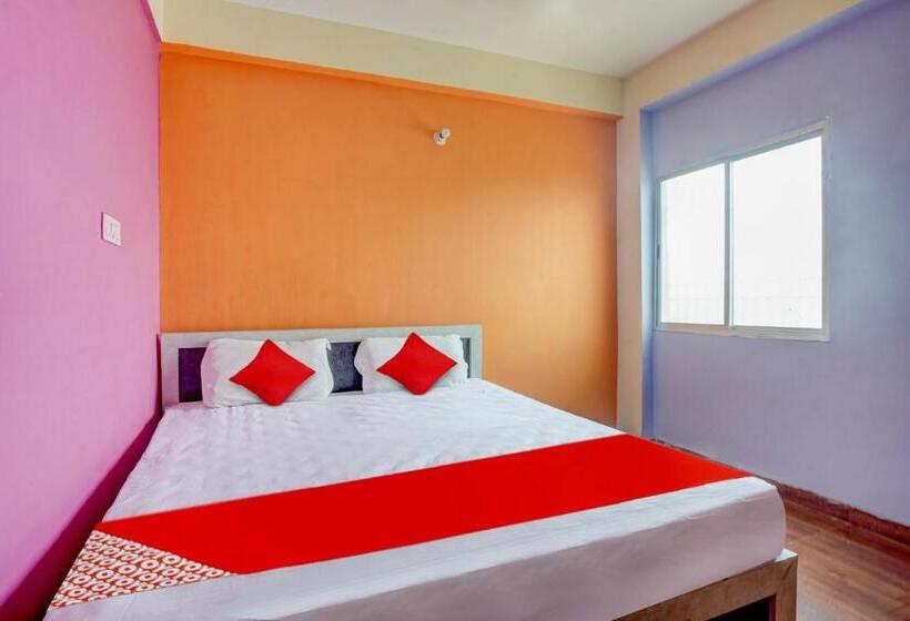 اتاق کلاسیک سه تخته, Oyo Flagship 81323  Kashyap Stay