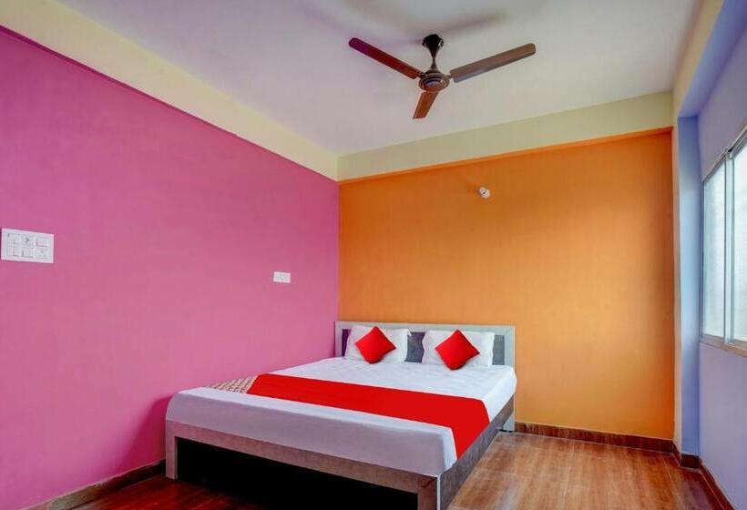 اتاق کلاسیک سه تخته, Oyo Flagship 81323  Kashyap Stay
