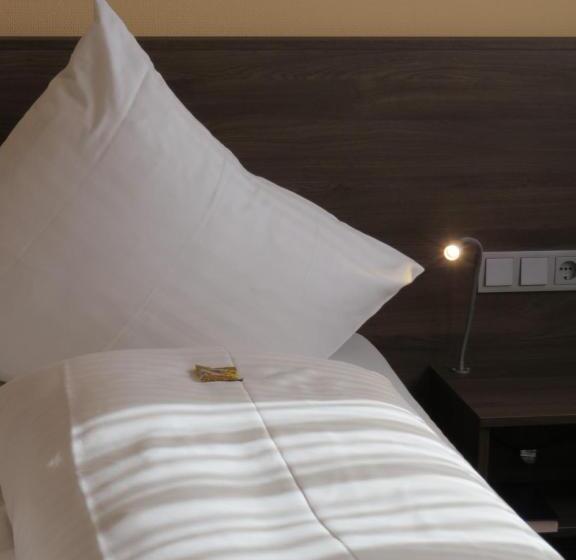 Номер Стандарт Индивидуальный, Ates Hotel Lampertheim