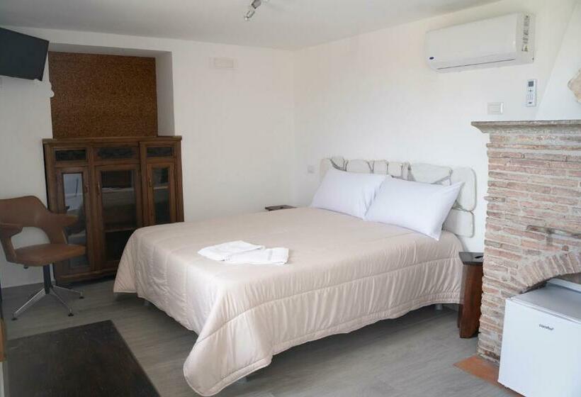 Номер Стандарт Вид на Горы, Relais Raparo