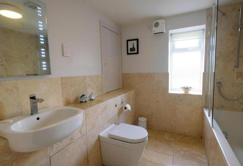 Апартаменты 2 Спальни, Chesil Beach Lodge Burton Bradstock Dorset Dt64rj
