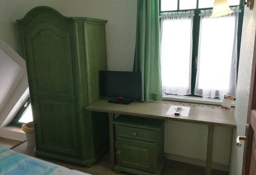 标准单人间, Villa Alice