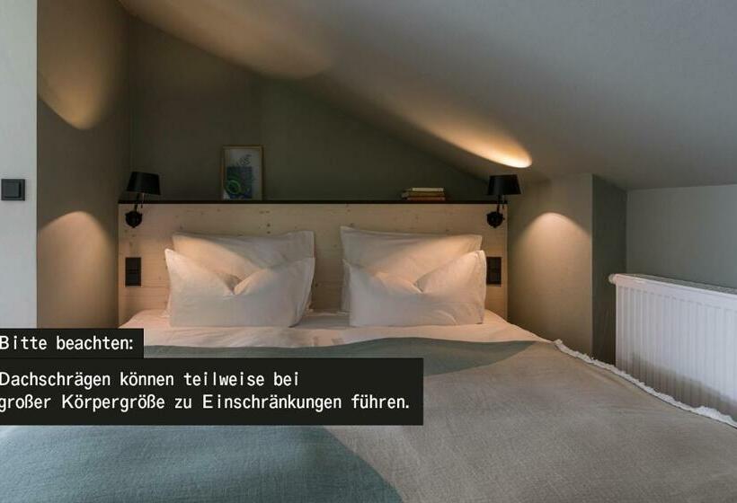 Номер Economy, Blyb