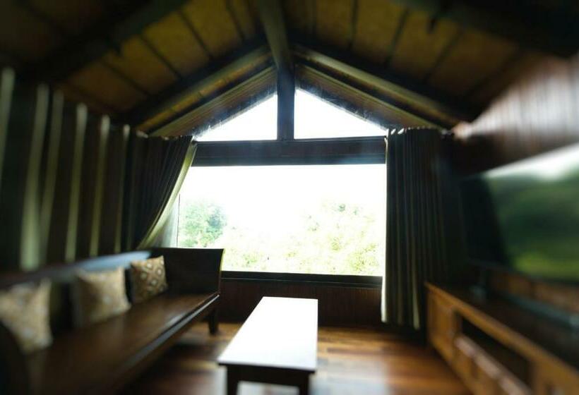 Номер Deluxe Вид на Море, Kawarin Secret Hut Hotel And Resort
