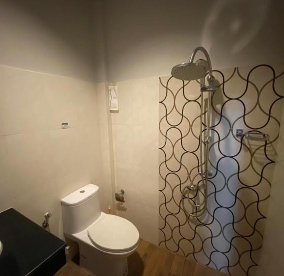 Кровать в Общей Комнате, Eq Hostel