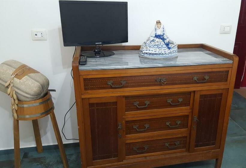 Апартаменты 1 Спальня, Iggh Il Glicine Guest House
