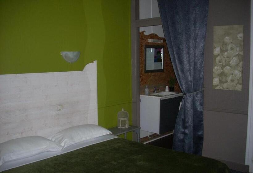 Номер Superior, Du Château