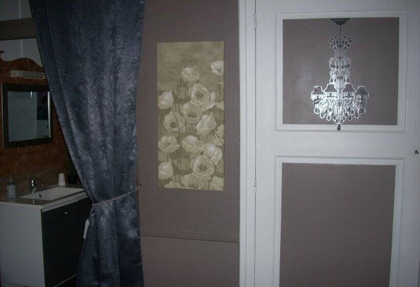 Номер Superior, Du Château