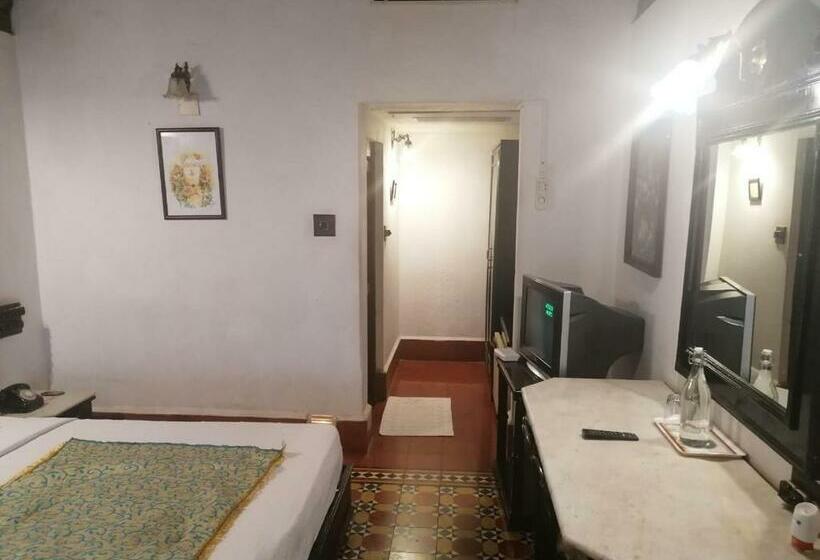 ビラホテル１ベッドルーム, Indeco Hotels Swamimalai