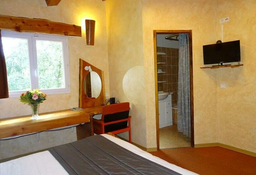Номер Стандарт Трехместный, Les Chambres D Hotes Au Bois Fleuri