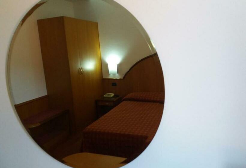 Номер Стандарт, Motel Residence Gonzaga