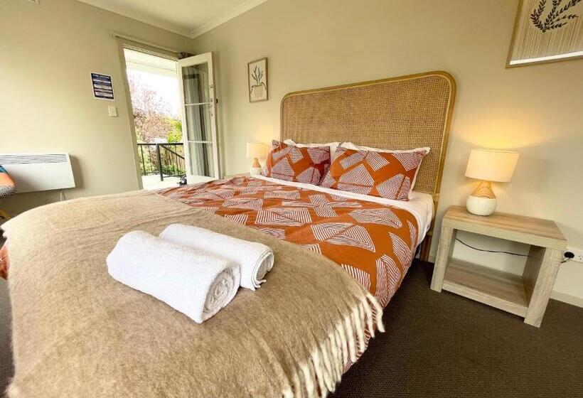 Номер Стандарт, Te Anau Lakefront Backpackers