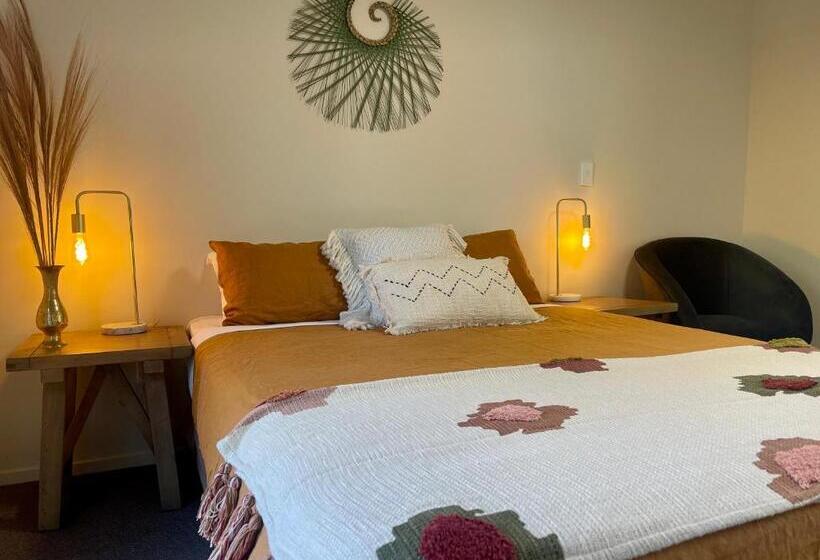 חדר סטנדרט נוף לאגם, Te Anau Lakefront Backpackers